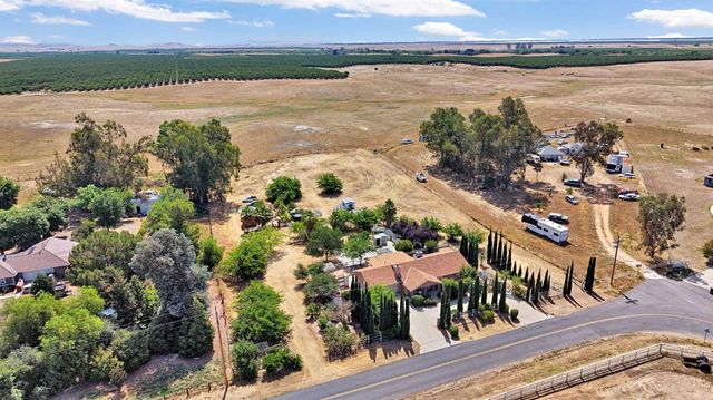 19609 Claremont Road, Madera, CA 93638