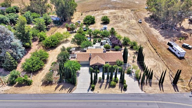 19609 Claremont Road, Madera, CA 93638
