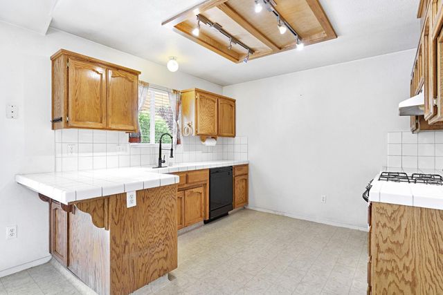19609 Claremont Road, Madera, CA 93638