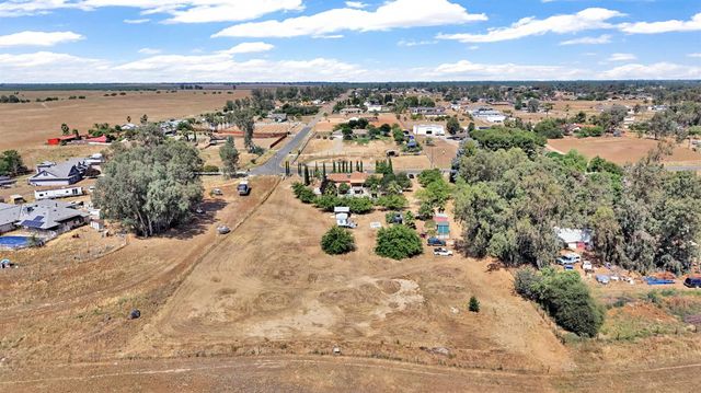 19609 Claremont Road, Madera, CA 93638