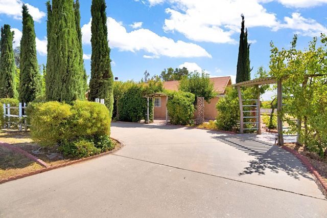 19609 Claremont Road, Madera, CA 93638
