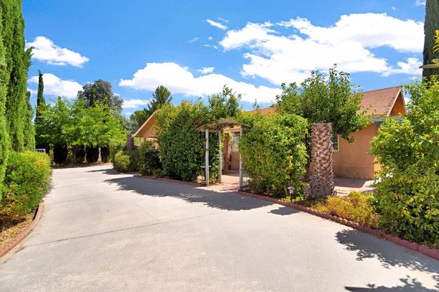 19609 Claremont Road, Madera, CA 93638