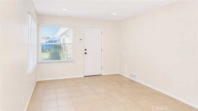 16508 Knapp, North Hills, CA 91343