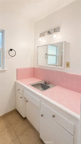 16508 Knapp, North Hills, CA 91343
