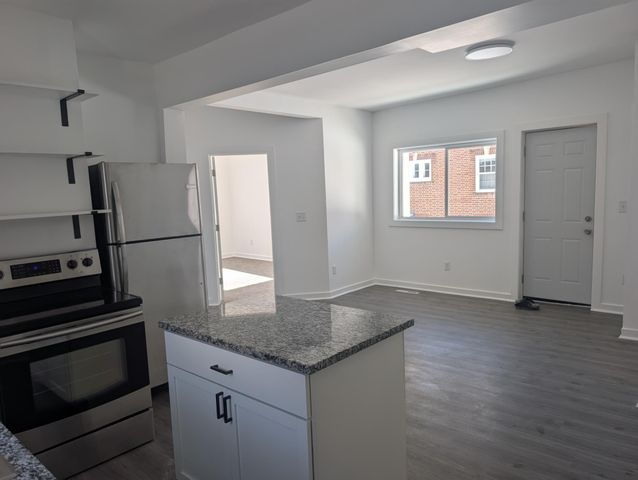 302 48th Street E, Minneapolis, MN 55419