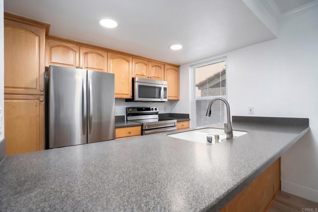 4222 Menlo Avenue 28, San Diego, CA 92115 — photo 4