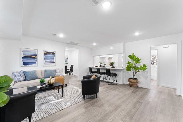 2661 Hudspeth Avenue, Dallas, TX 75216