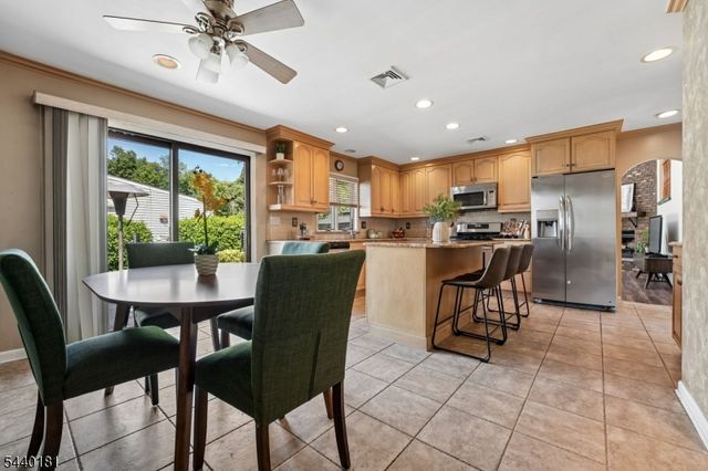 42 Daka Ct, Bloomfield Twp., NJ 07003