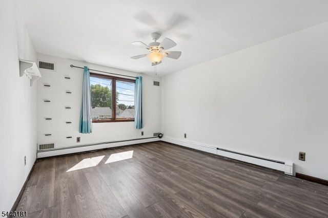 42 Daka Ct, Bloomfield Twp., NJ 07003
