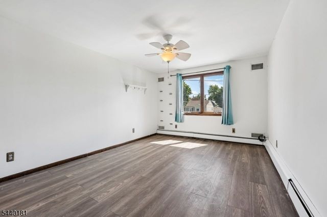 42 Daka Ct, Bloomfield Twp., NJ 07003