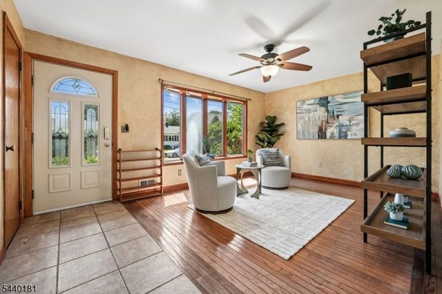 42 Daka Ct, Bloomfield Twp., NJ 07003