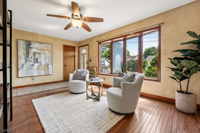 42 Daka Ct, Bloomfield Twp., NJ 07003