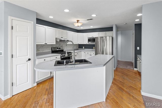 204 Piney Woods Drive, Swansea, IL 62226