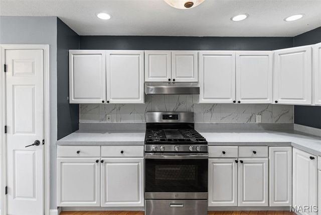 204 Piney Woods Drive, Swansea, IL 62226