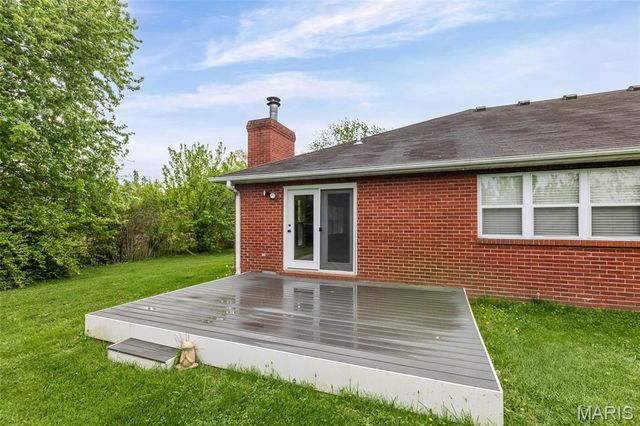 204 Piney Woods Drive, Swansea, IL 62226