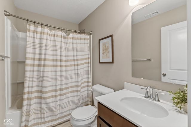 6195 Andrews Way, Whitestown, IN 46075