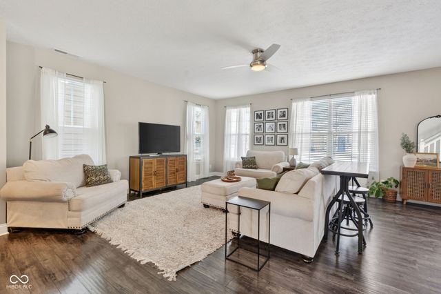 6195 Andrews Way, Whitestown, IN 46075