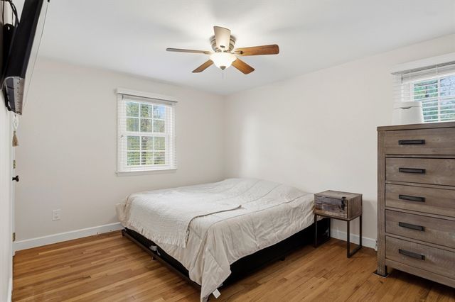 8 Bicknell St, Foxboro, MA 02035