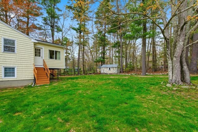 8 Bicknell St, Foxboro, MA 02035