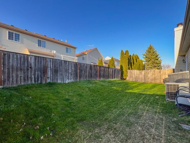 1320 Darnell Drive, Mundelein, IL 60060