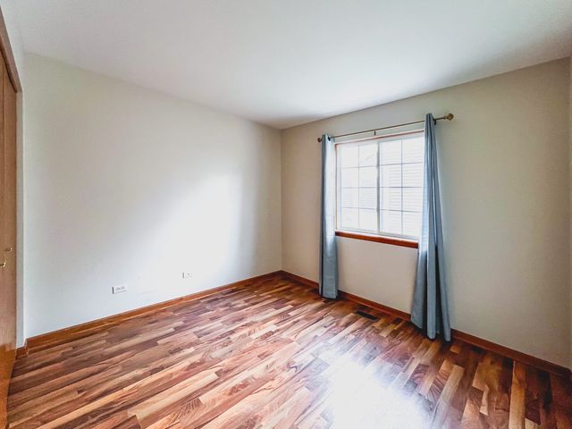 1320 Darnell Drive, Mundelein, IL 60060