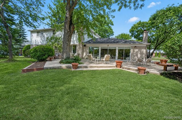 4855 Thorntree Drive, West Bloomfield Charter Township, MI 48322