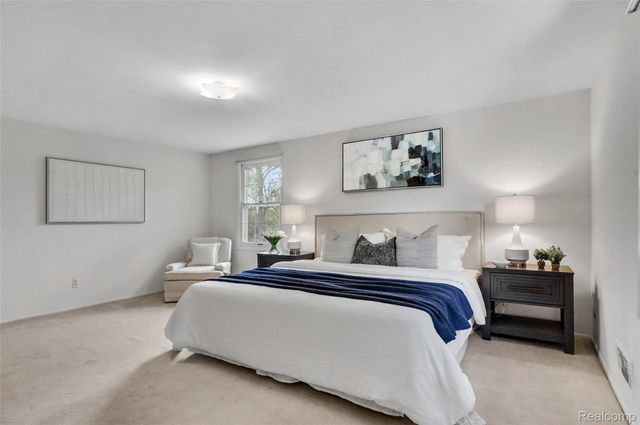 4855 Thorntree Drive, West Bloomfield Charter Township, MI 48322