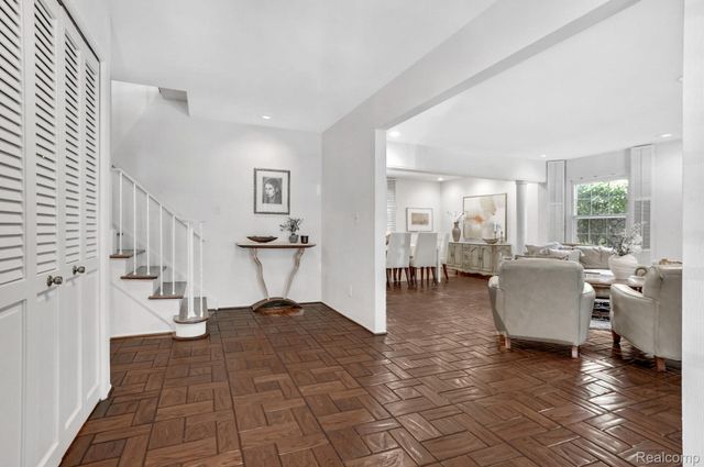 4855 Thorntree Drive, West Bloomfield Charter Township, MI 48322