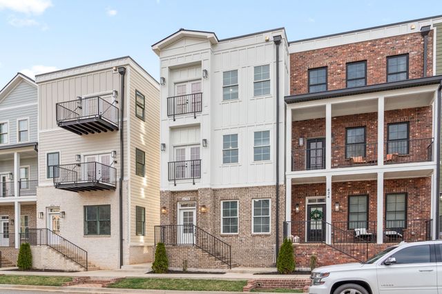 428 Centre St, Pleasant View, TN 37146