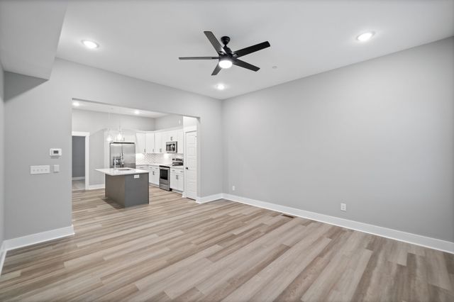 428 Centre St, Pleasant View, TN 37146