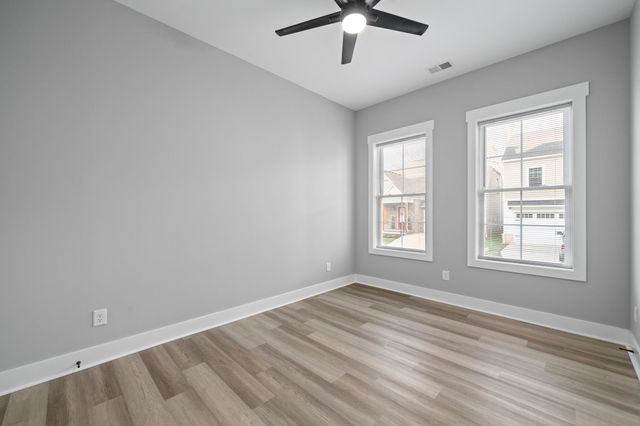 428 Centre St, Pleasant View, TN 37146