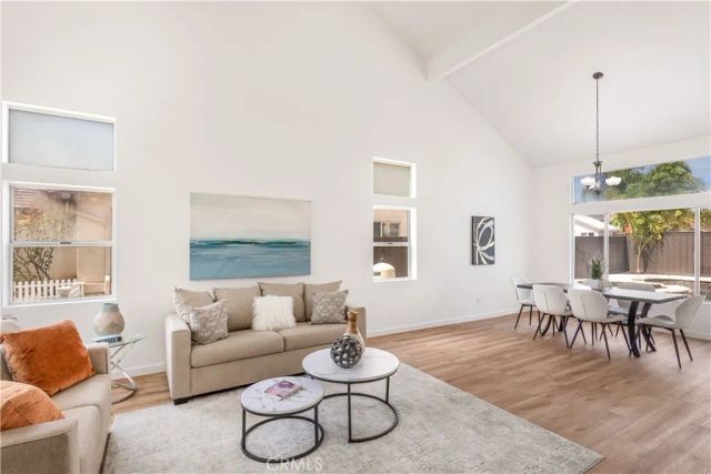 230 Del Mesa, Oceanside, CA 92058