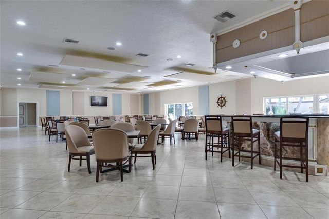 3806 Gulf Of Mexico DRIVE C202, Longboat Key, FL 34228