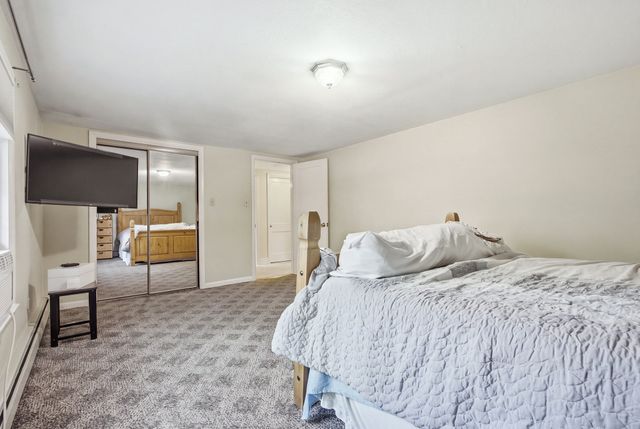 1 Great Pines Ave, Burlington, MA 01803