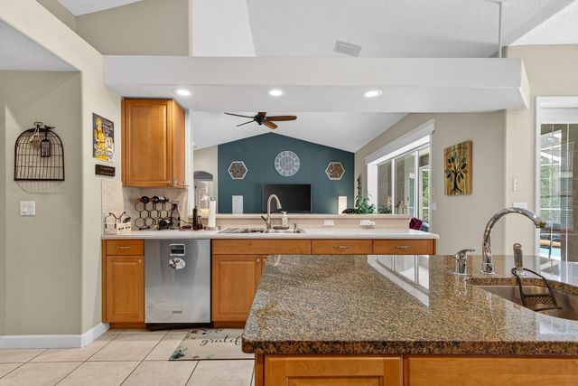 6130 BRIDLEFORD DRIVE, Wesley Chapel, FL 33545