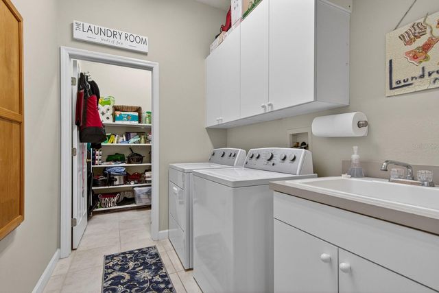 6130 BRIDLEFORD DRIVE, Wesley Chapel, FL 33545