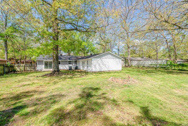 18 Arbor Oaks Drive, Sherwood, AR 72120