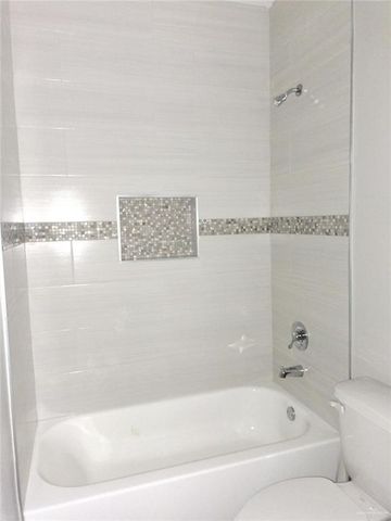 1916 E Redbud Lane 4, Weslaco, TX 78596