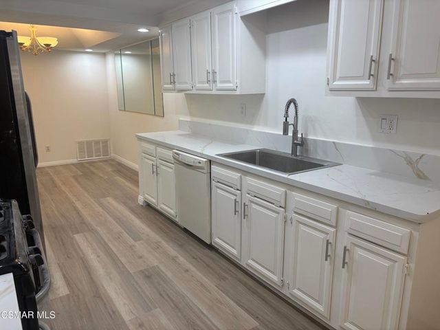 30406 Passageway Place, Agoura Hills, CA 91301