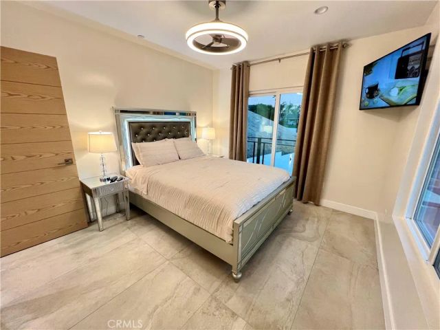 23443 Balmoral Lane E, West Hills, CA 91307