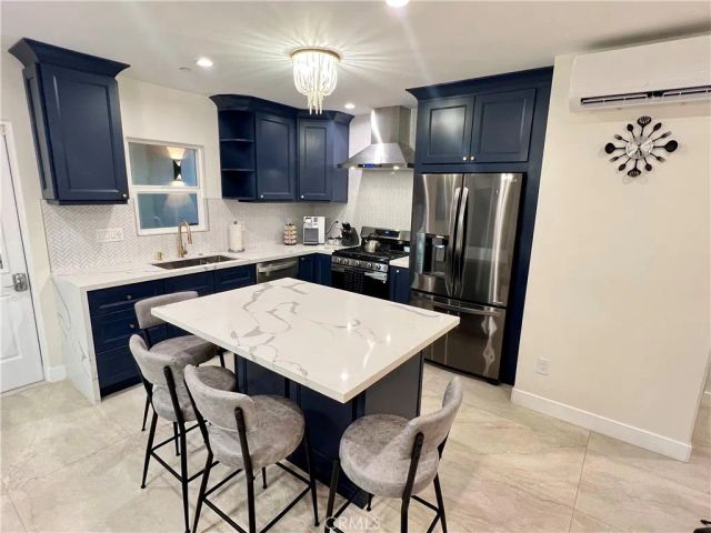 23443 Balmoral Lane E, West Hills, CA 91307