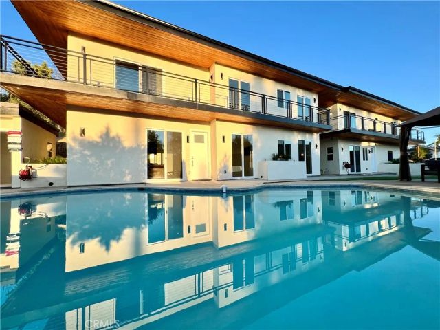 23443 Balmoral Lane E, West Hills, CA 91307