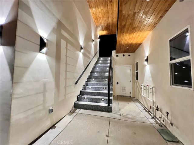 23443 Balmoral Lane E, West Hills, CA 91307