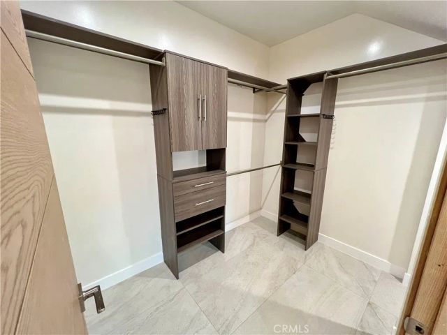 23443 Balmoral Lane E, West Hills, CA 91307