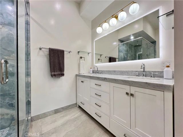 23443 Balmoral Lane E, West Hills, CA 91307