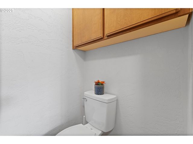 1804 N ALDERSGATE Ln, Newberg, OR 97132