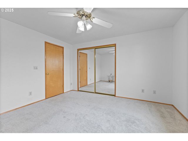 1804 N ALDERSGATE Ln, Newberg, OR 97132