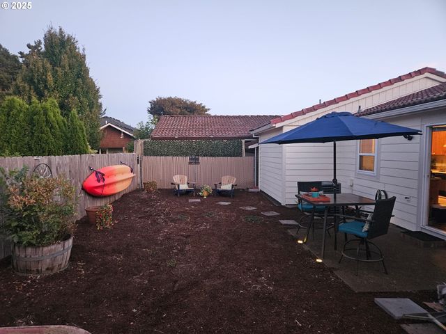 1804 N ALDERSGATE Ln, Newberg, OR 97132