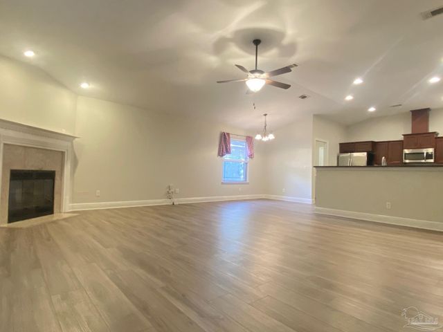 8431 Ferlon Ave, Pensacola, FL 32526