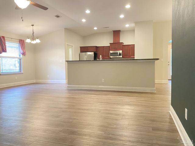 8431 Ferlon Ave, Pensacola, FL 32526